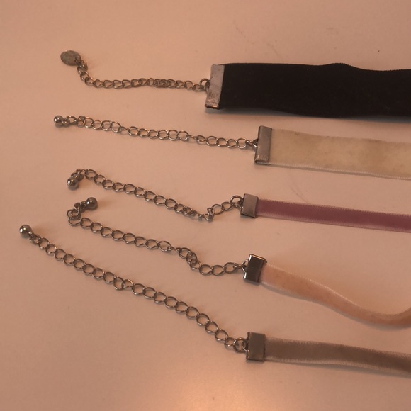 Chokers - Picture 2 of 3